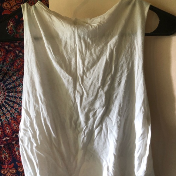 muscle tank - Picture 3 of 3